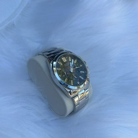 New Guess Silver-Tone Multi-function Men's Watch - Picture 5 of 10